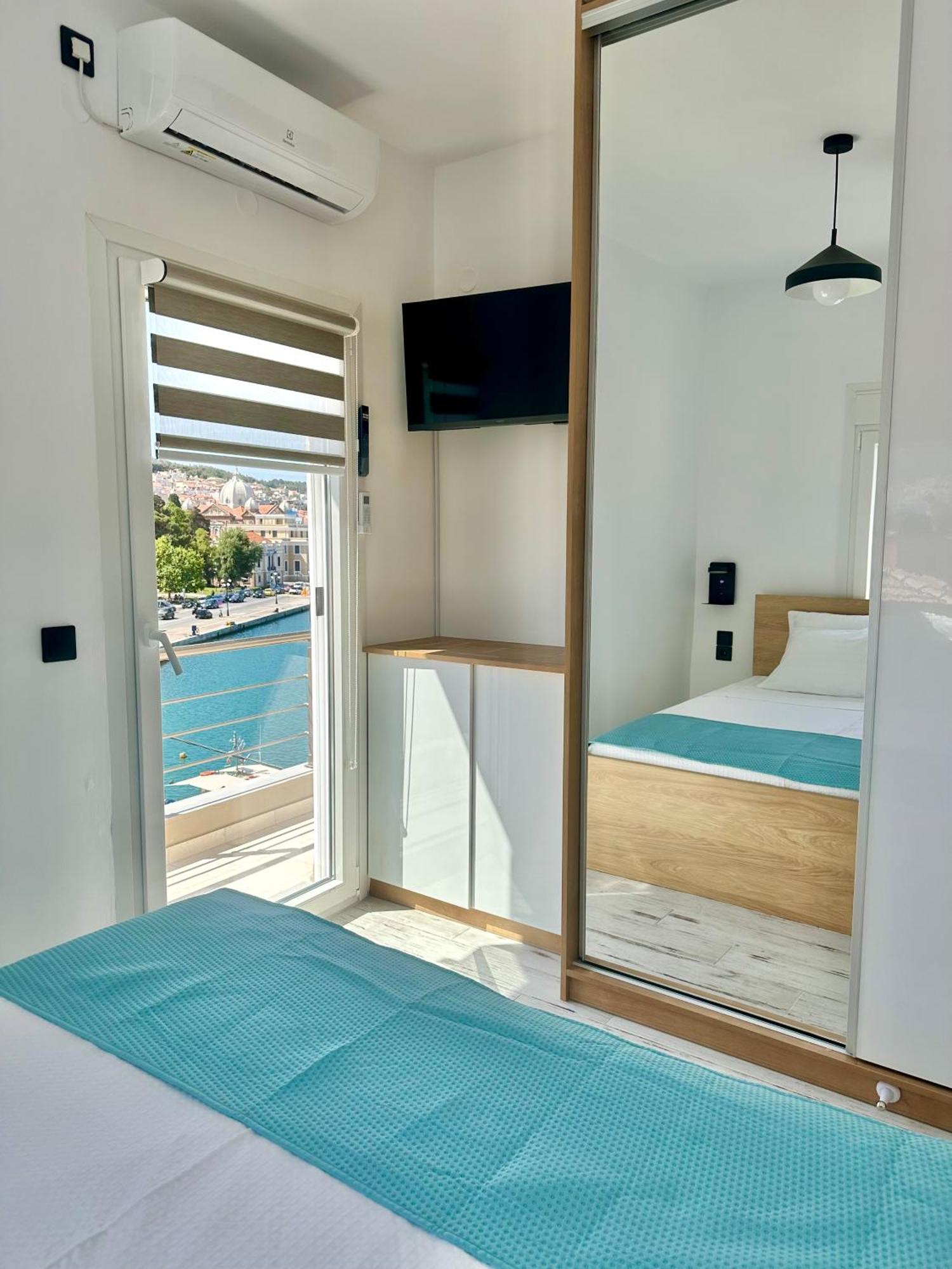 Utopia View Mytilíni 外观 照片